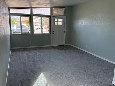 Foto del edificio - 1740 Marigold Ln