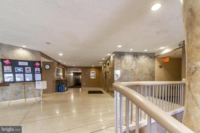 Foto del edificio - 100 West Ave