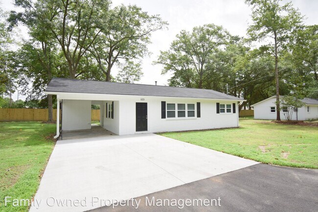 Building Photo - 3 br, 1 bath House - 102 Bradford Court