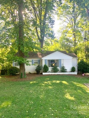 Building Photo - 3325 Eastwood Dr