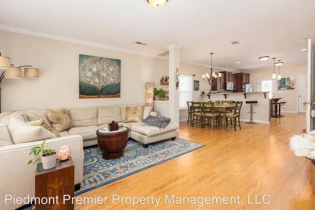 Foto del edificio - 3 br, 2.5 bath House - 2414 Autumn Mist Dr