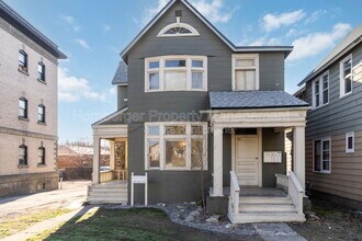 Building Photo - 1911 W 2nd Ave