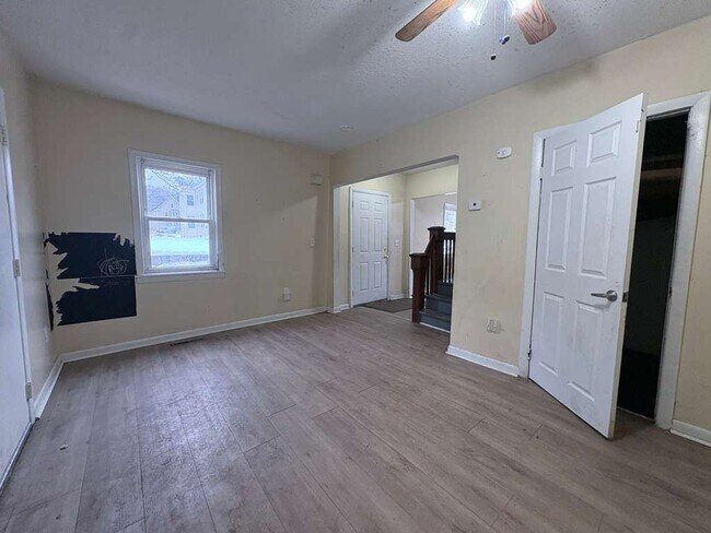 Foto del edificio - 220 Lenox St