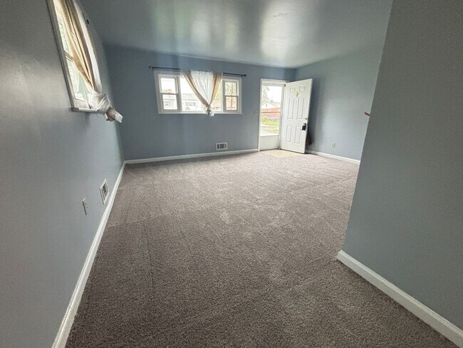 Foto del edificio - 4230 Moomaw Ave NW