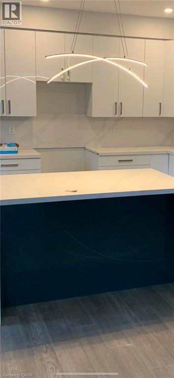 Photo du bâtiment - 196 Sydney St S