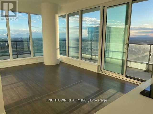 Photo du bâtiment - 950 Portage Pkwy