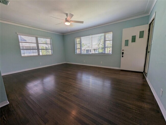 Foto del edificio - 208 12th Ave N