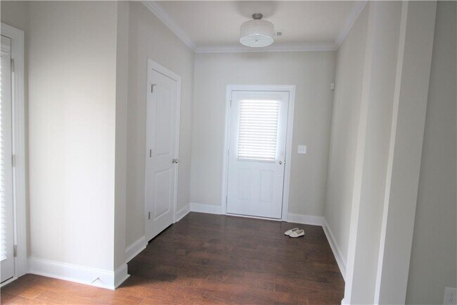 Foto del edificio - 520 Grove Field Ct NW