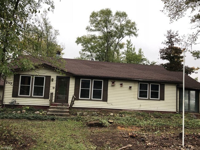 Building Photo - 5745 Shepherd Rd