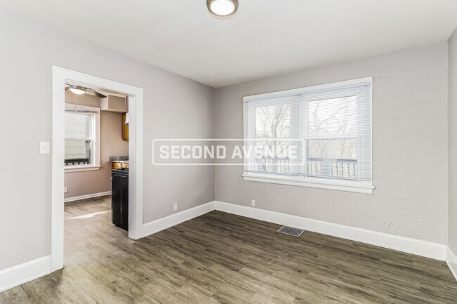 Foto del edificio - 3157 Sunshine Ave