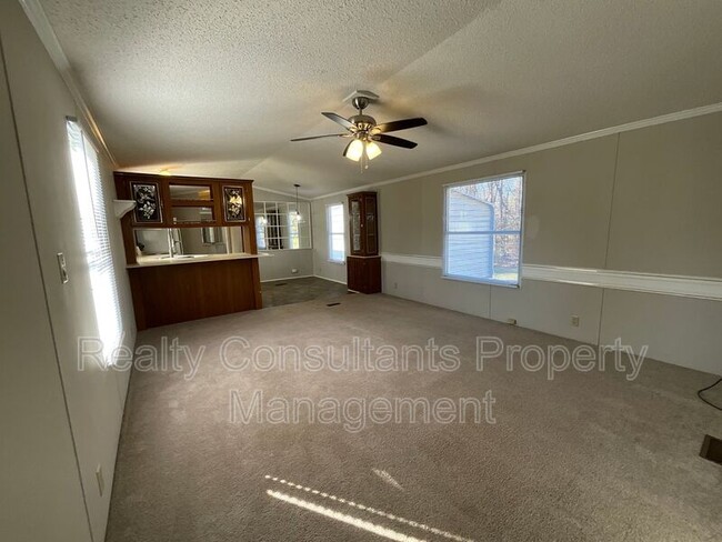 Building Photo - 2097 Ashburton Ct