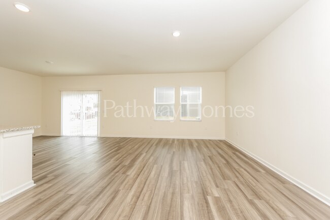 Foto del edificio - 1074 Large Poppy Dr