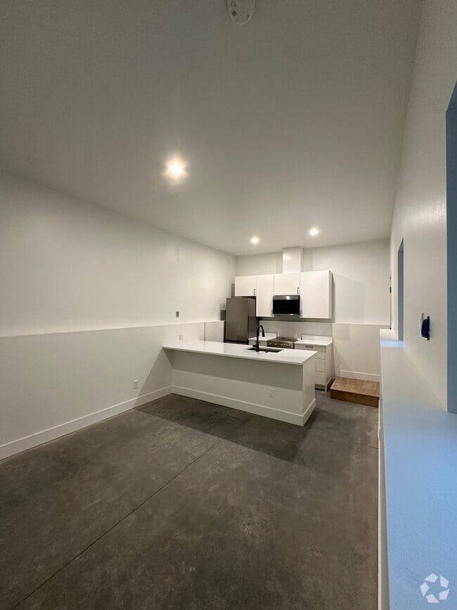 Building Photo - 505 Co Rd 528