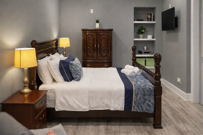 Building Photo - 6445 Greenock Dr