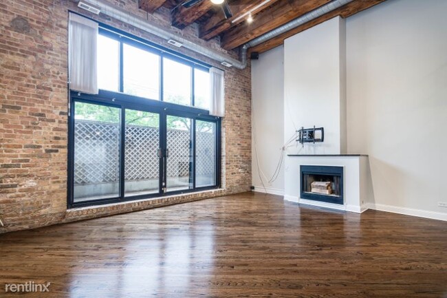 Building Photo - 2620 N Clybourn Ave