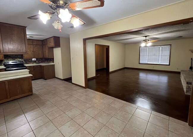 Foto del edificio - 1181 NE Acc Rd