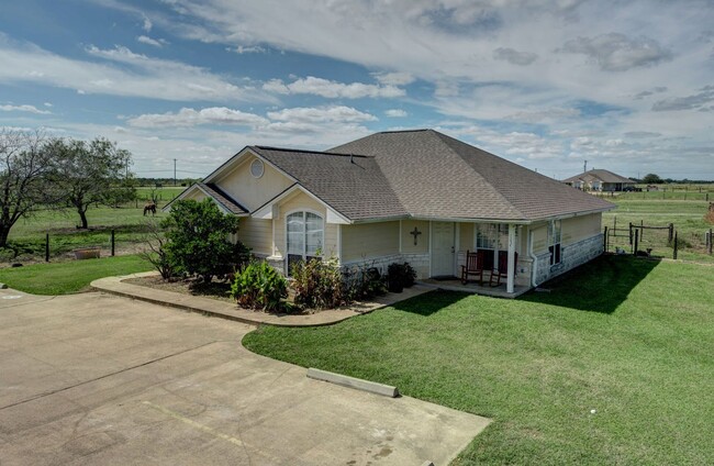 Building Photo - 3 Bedroom 2 Bath in South College Station,...