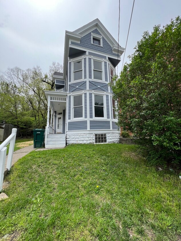1749 Westwood Ave, Cincinnati, OH 45214 House Rental in Cincinnati