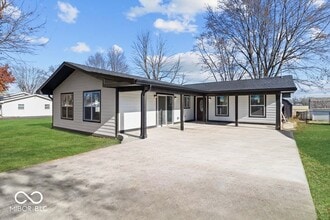 Building Photo - 804 S Albany St