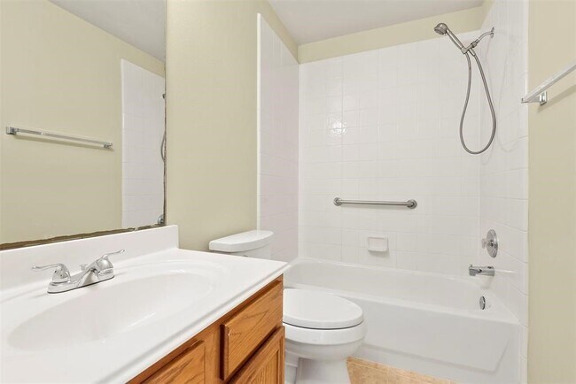 Foto del edificio - 20231 Ribbonwood Point Ct