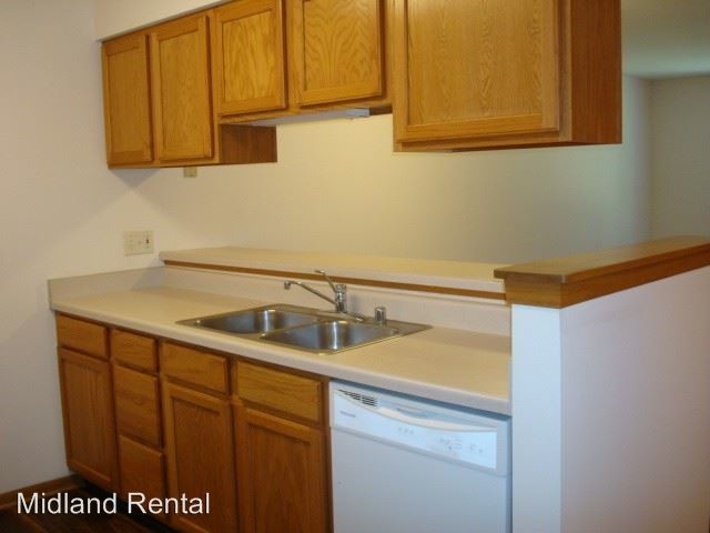 Foto del edificio - 6801-6925 Chester Dr