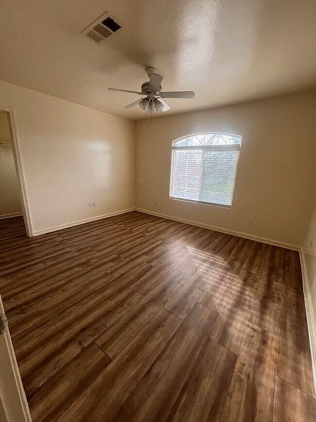 Foto del edificio - 722 K St