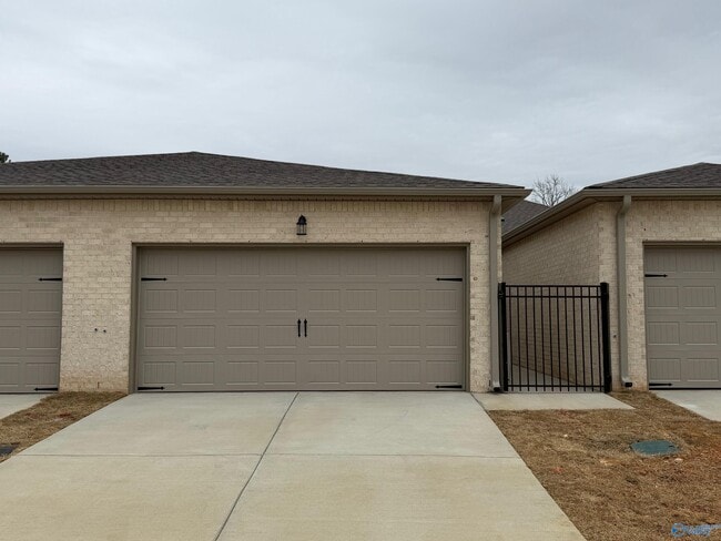 Building Photo - 433 Lando Cain Rd