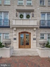 Building Photo - 300 8th St NE