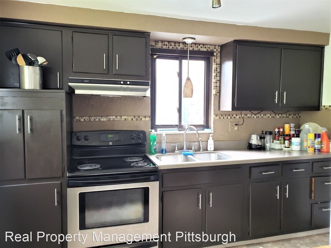1 br, 1.5 bath House 6615 Saltsburg Rd House Rental in Pittsburgh, PA