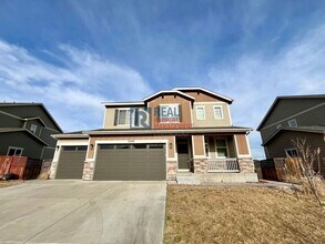 Building Photo - 15991 Village Cir E