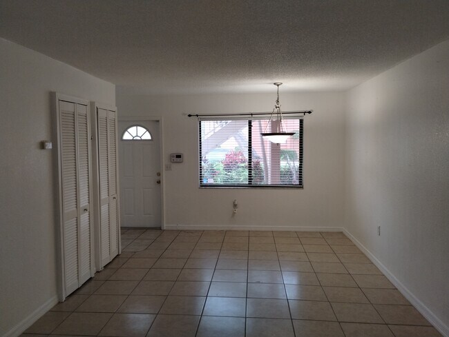 Foto del edificio - 5310 26th St W