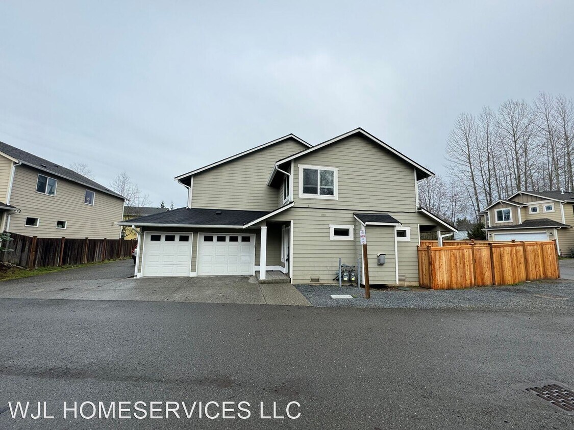 Primary Photo - 3 br, 2.5 bath House - 1327 149th Pl SW