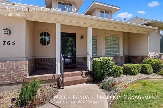 Building Photo - Beautiful, Spacious Home in Millcreek
