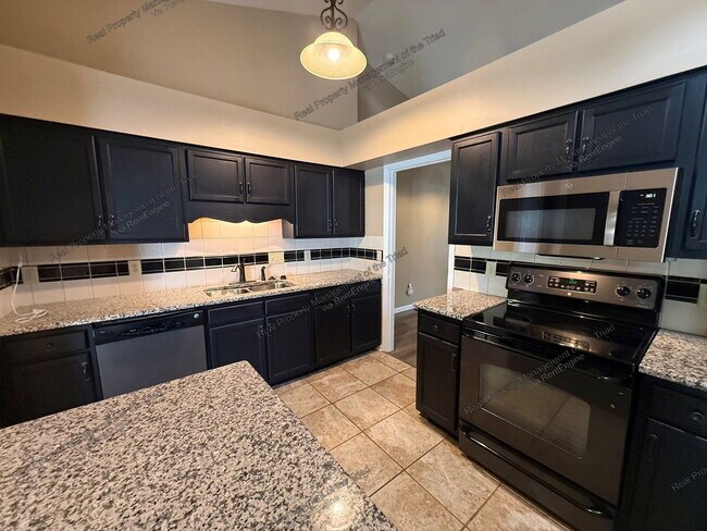 Foto del edificio - 3925 Cobblestone Bend Dr
