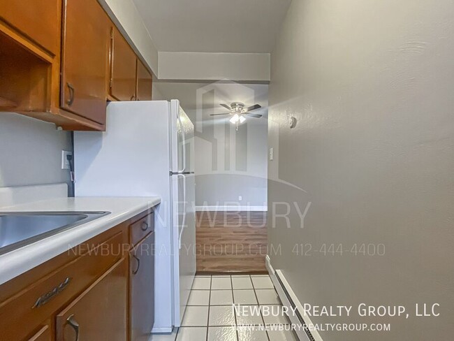 Building Photo - Welcome to Your New Home in the Westwood/O...