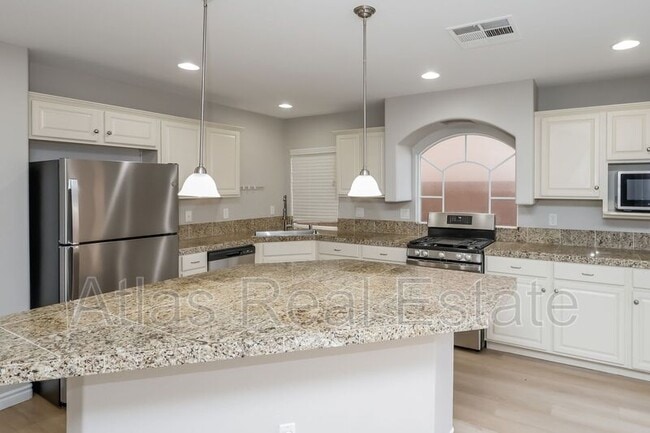 Building Photo - 4469 Mission Meadow Cir