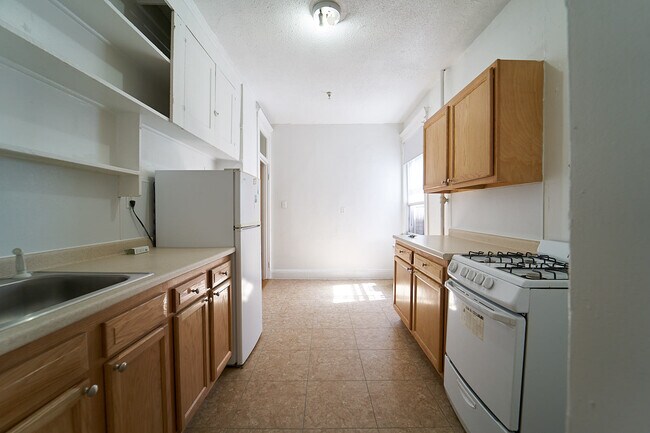 Building Photo - 43 Selkirk Rd