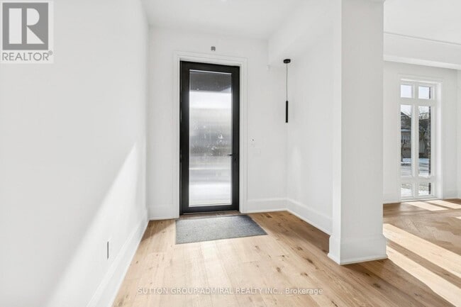 Photo du bâtiment - 78 Burncrest Dr