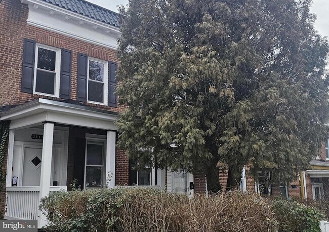 Foto del edificio - 2917 Rockrose Ave