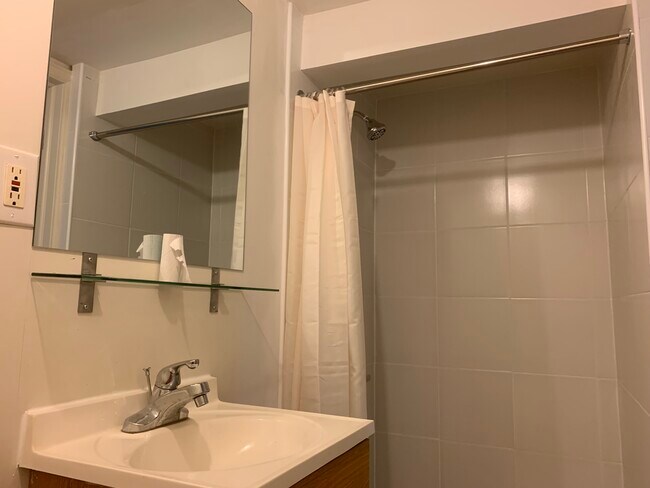 Foto del edificio - 4638 194th St