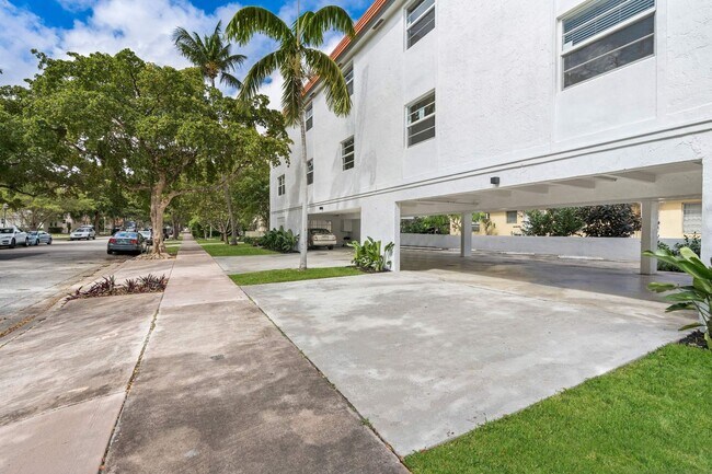 Building Photo - Be the first to live in this newly renovat...