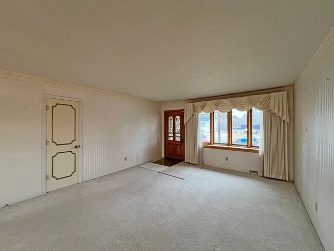 Foto del edificio - 4 Bedroom, 2 Bathroom Brick Ranch Home For Lease in Peoria, IL