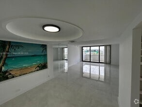 Building Photo - 10101 E Bay Harbor Dr