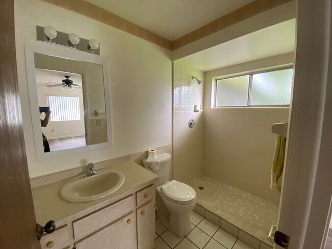 Foto del edificio - 2 Bedrooms 2 Bathrooms 2 Car garage