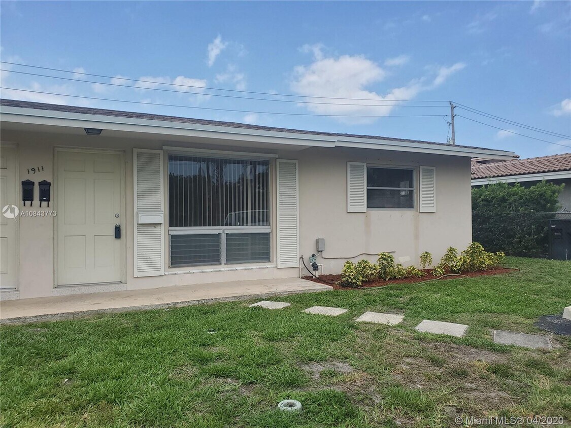 1911 NE 56th St Unit B, Fort Lauderdale, FL 33308 Apartment for Rent