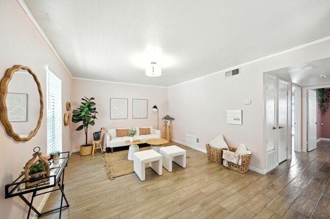 Building Photo - 8931 Gaylord Dr