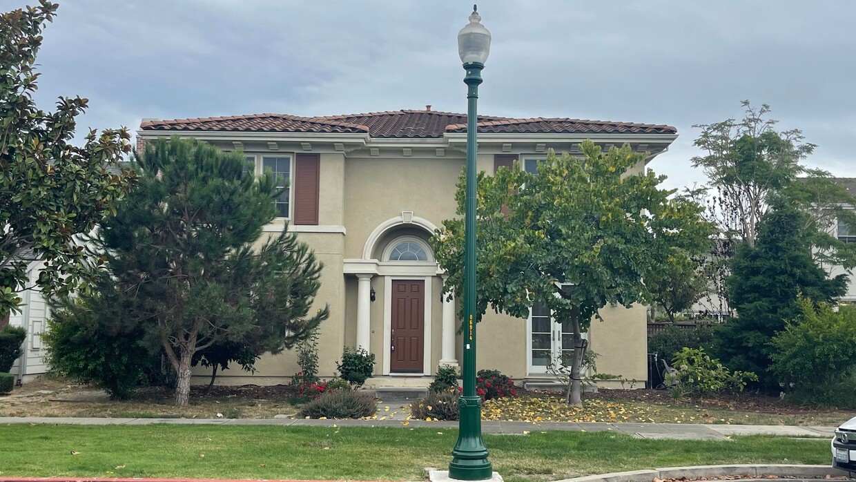 Primary Photo - 420 Neptune Garden Avenue - 30% Rental Fee