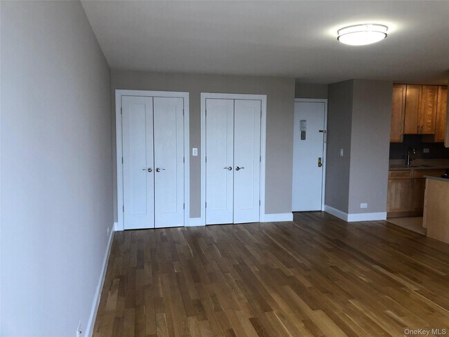 Foto del edificio - 123-33 83rd Ave