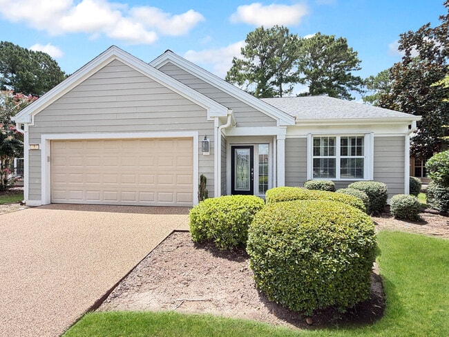 Building Photo - 7 Tallow Dr