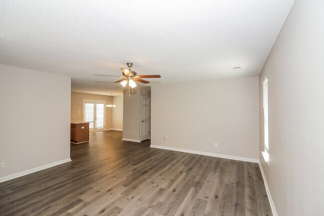 Foto del edificio - 9961 Fox Run Dr